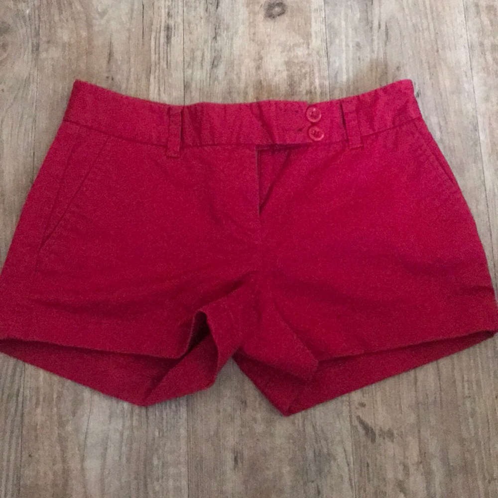 Hot pink vineyard vines shorts